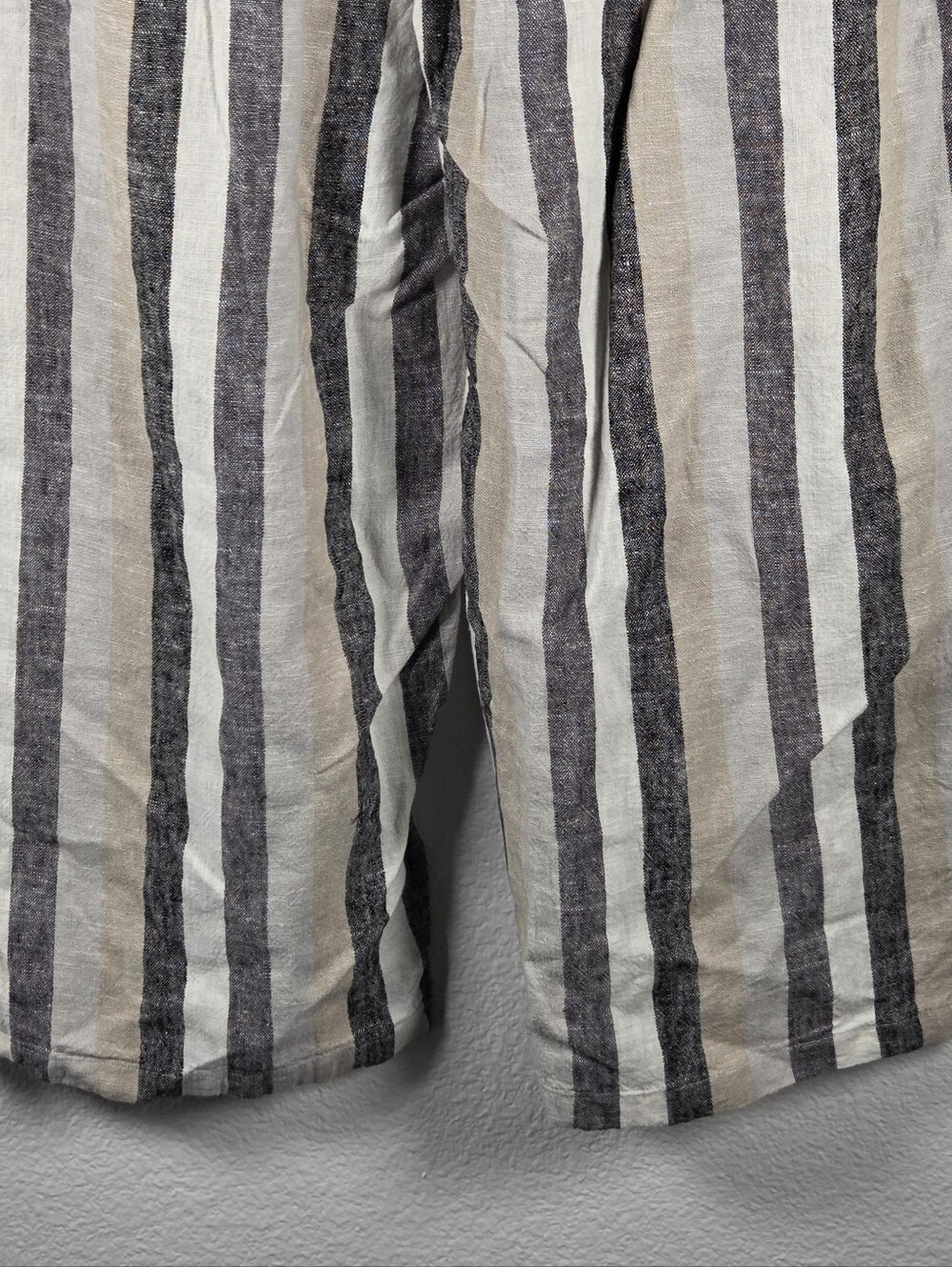 naturals d&co. Women's Size Small Striped Linen Blend Shorts—Beige, Black, Cream - Picture 7 of 9
